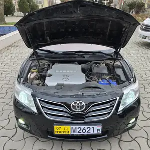 Toyota Camry, 2011