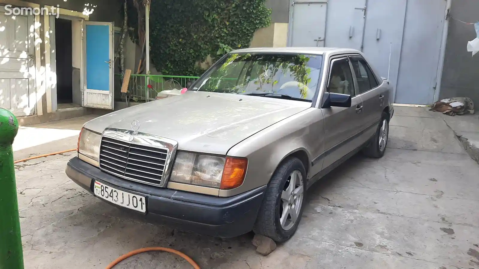 Mercedes-Benz E class, 1988-1