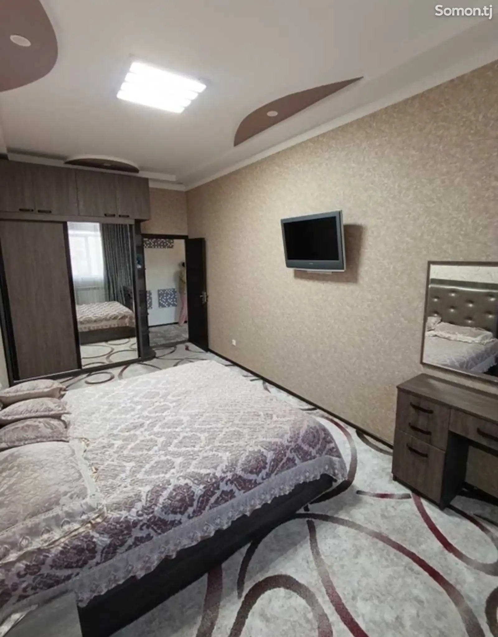 2-комн. квартира, 14 этаж, 65м², Дом печати-1