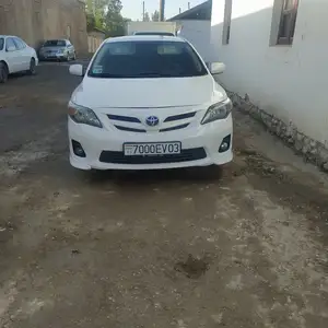 Toyota Corolla, 2013