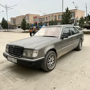 Mercedes-Benz W124, 1995