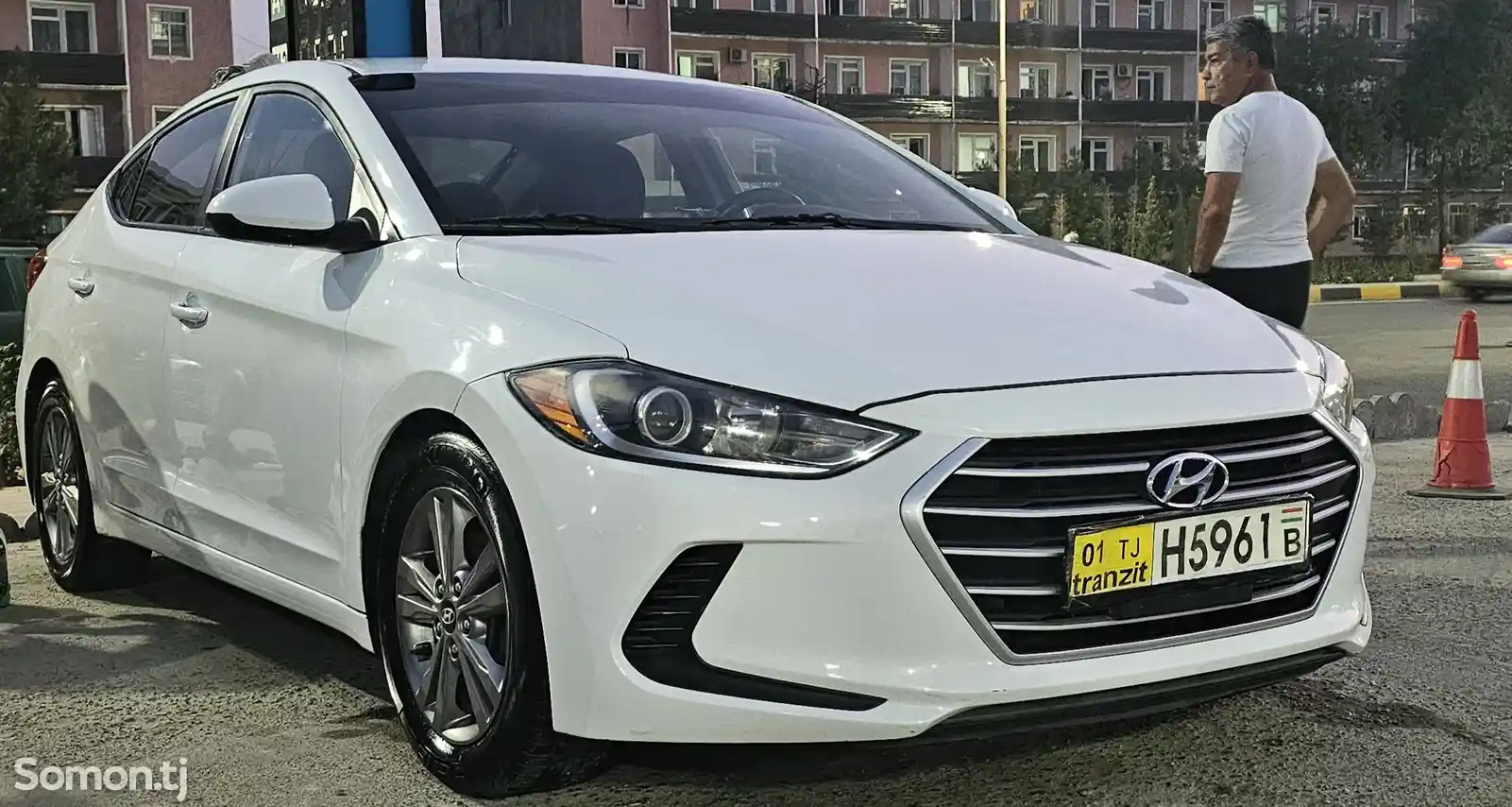 Hyundai Elantra, 2017-1