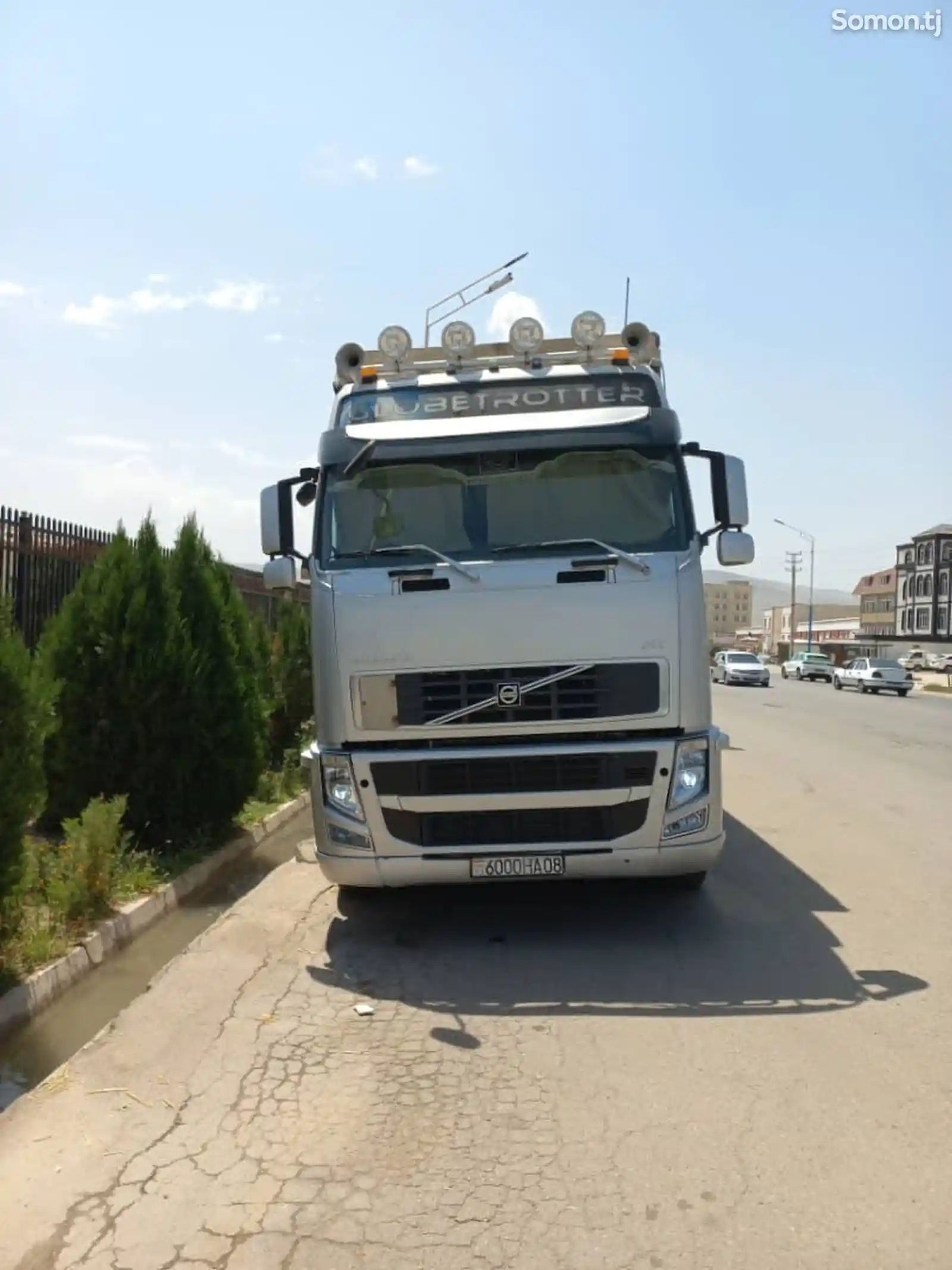 Бортовой грузовик Volvo FH13 520, 2008-1