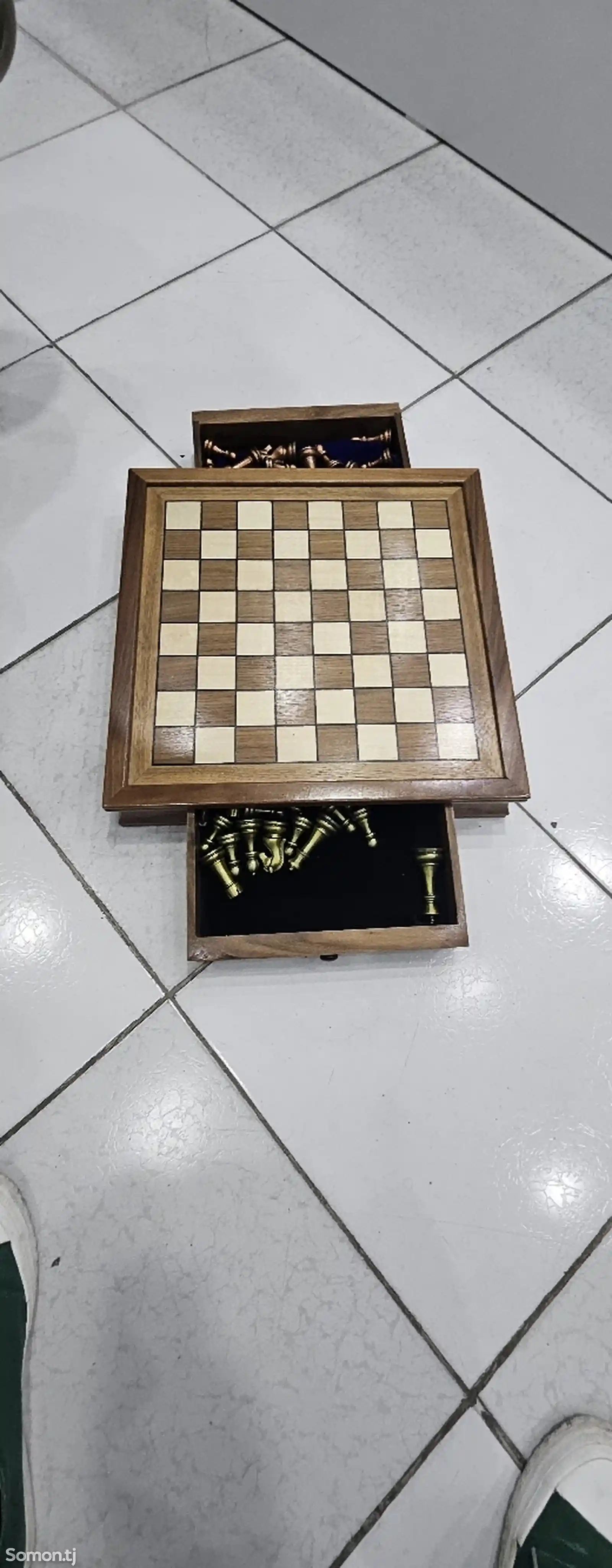 Шахматная доска-4