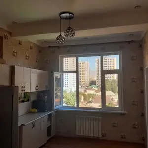 2-комн. квартира, 6 этаж, 76м², Азизбекова