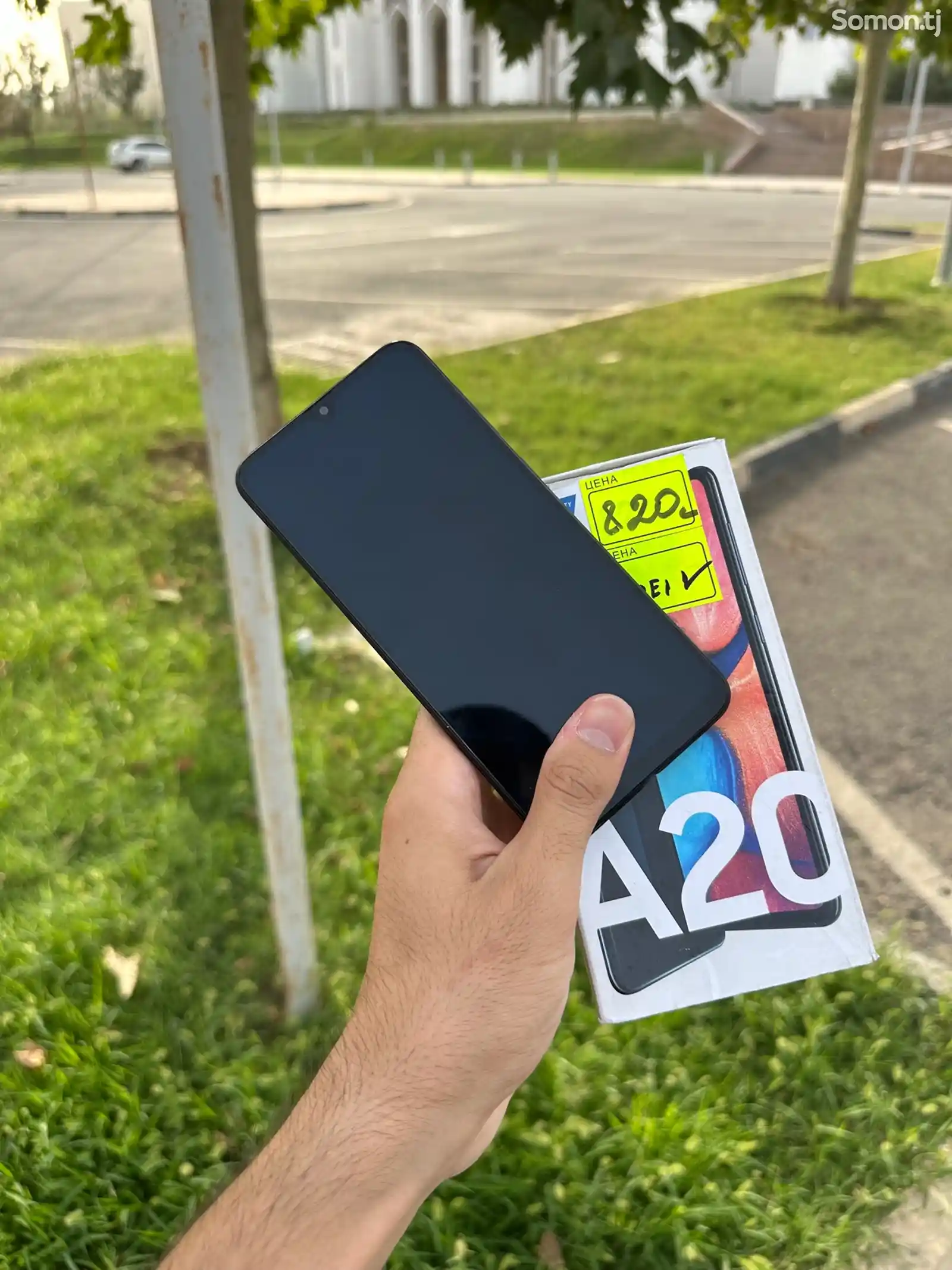 Samsung Galaxy A20 32Gb-4