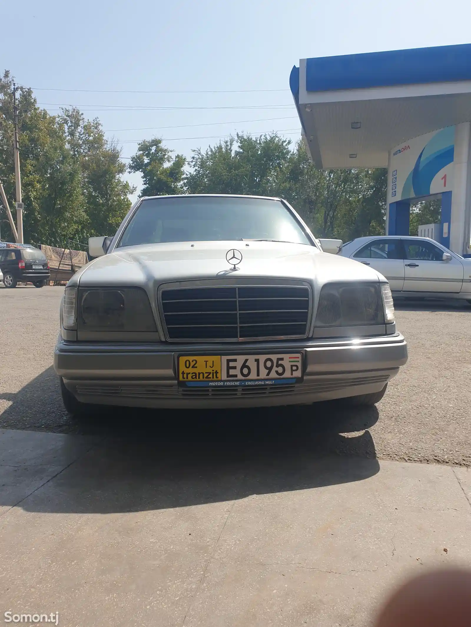 Mercedes-Benz W124, 1993-5