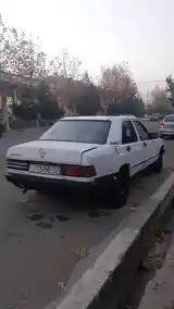 Mercedes-Benz W201, 1987-8