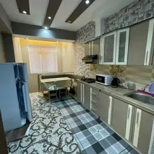 2-комн. квартира, 1 этаж, 60м², 12мкр