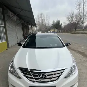 Hyundai Sonata, 2012