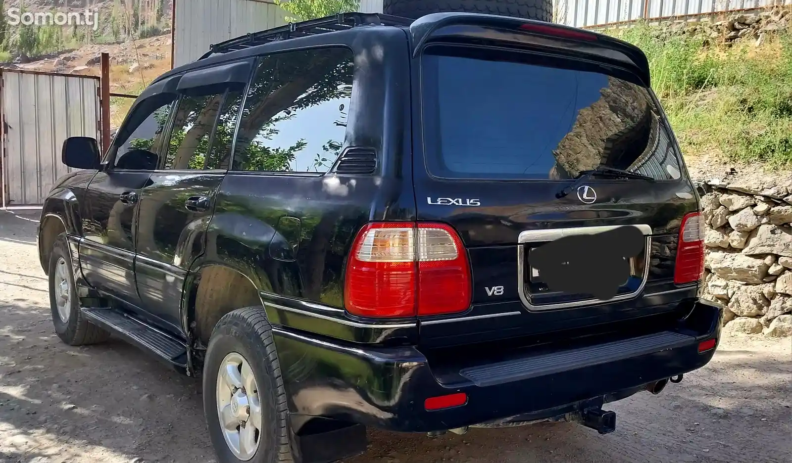 Lexus LX series, 2002-2