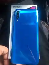 Samsung Galaxy A50-2