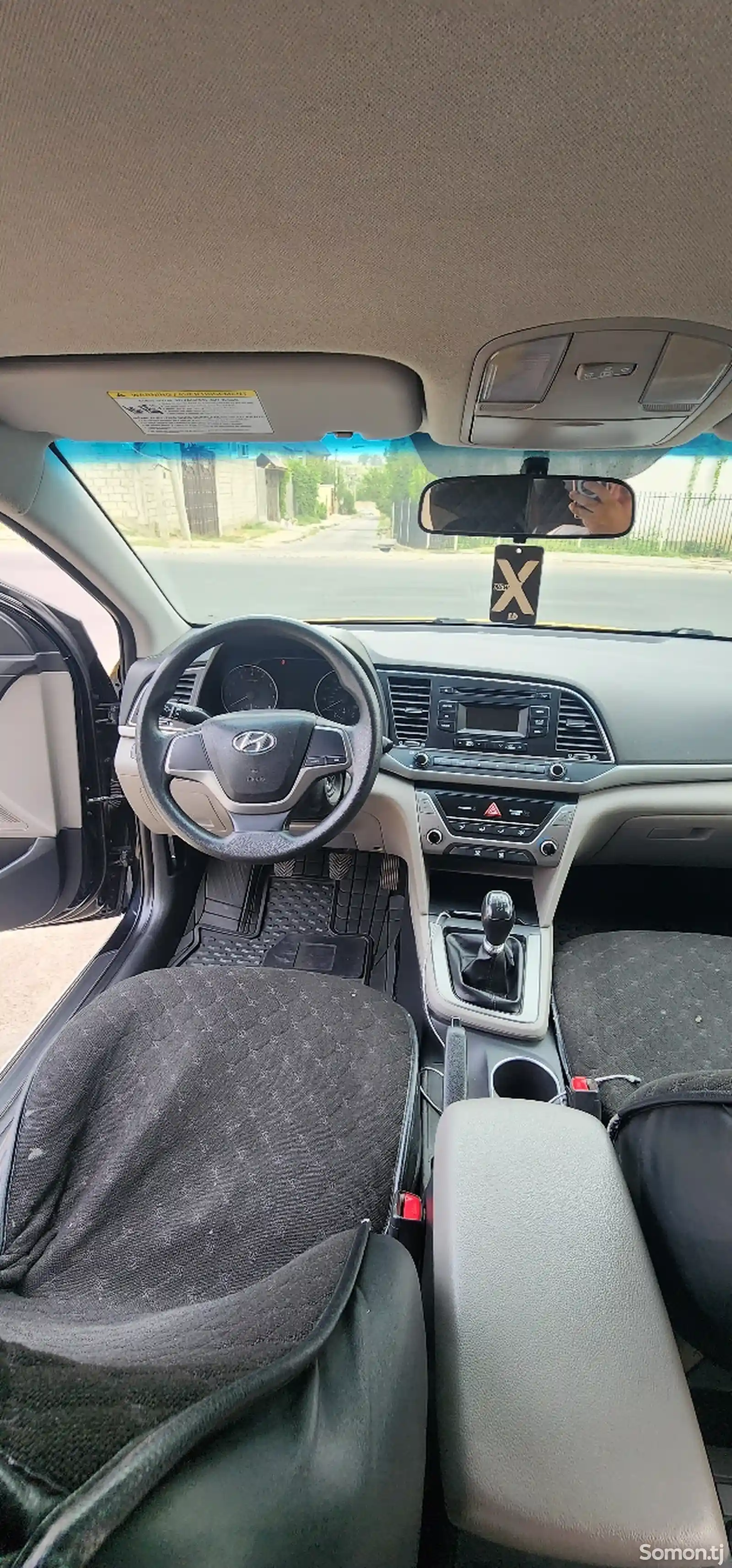 Hyundai Elantra, 2017-5