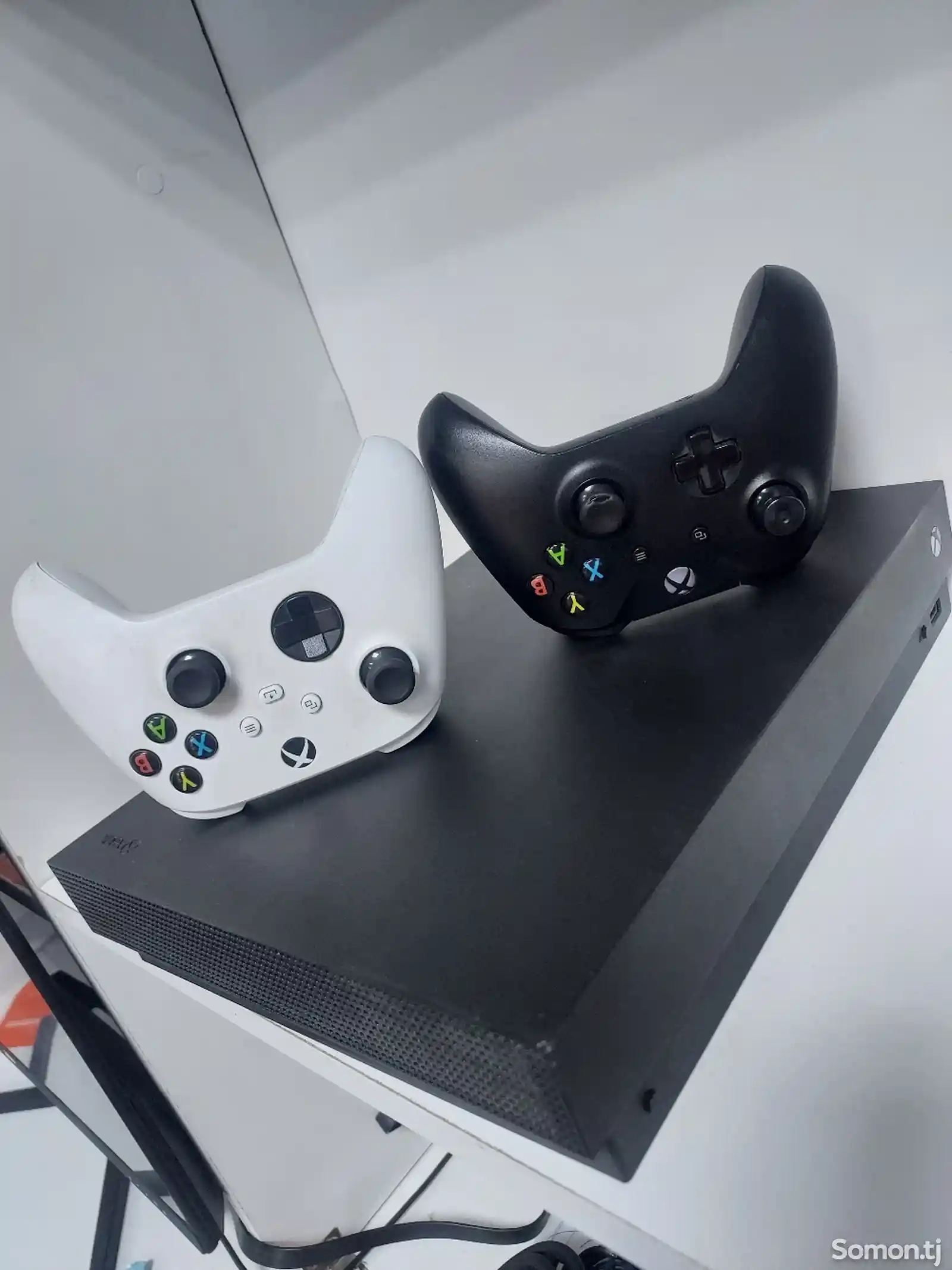 Игровая приставка XBOX One X-2