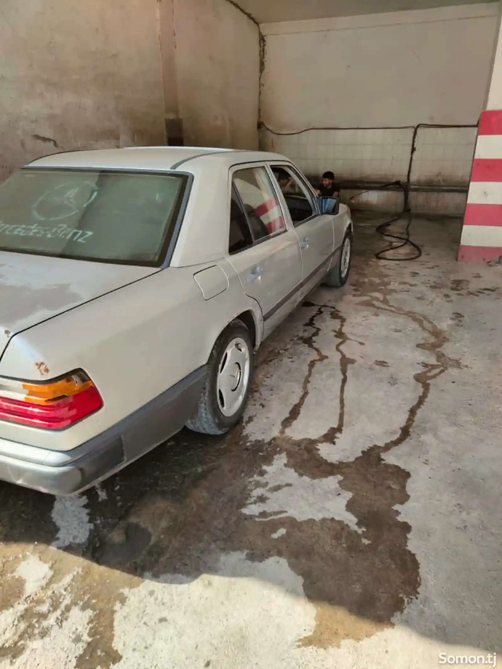 Mercedes-Benz W124, 1989-7