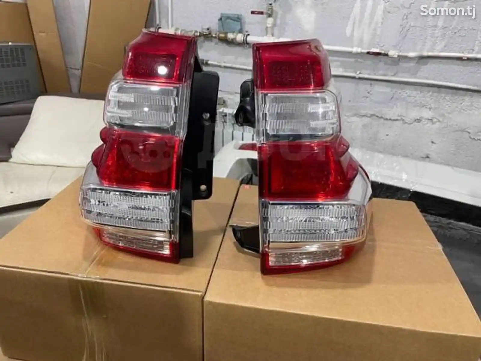 Задние стоп фонари на Toyota Prado 2014-2016-2