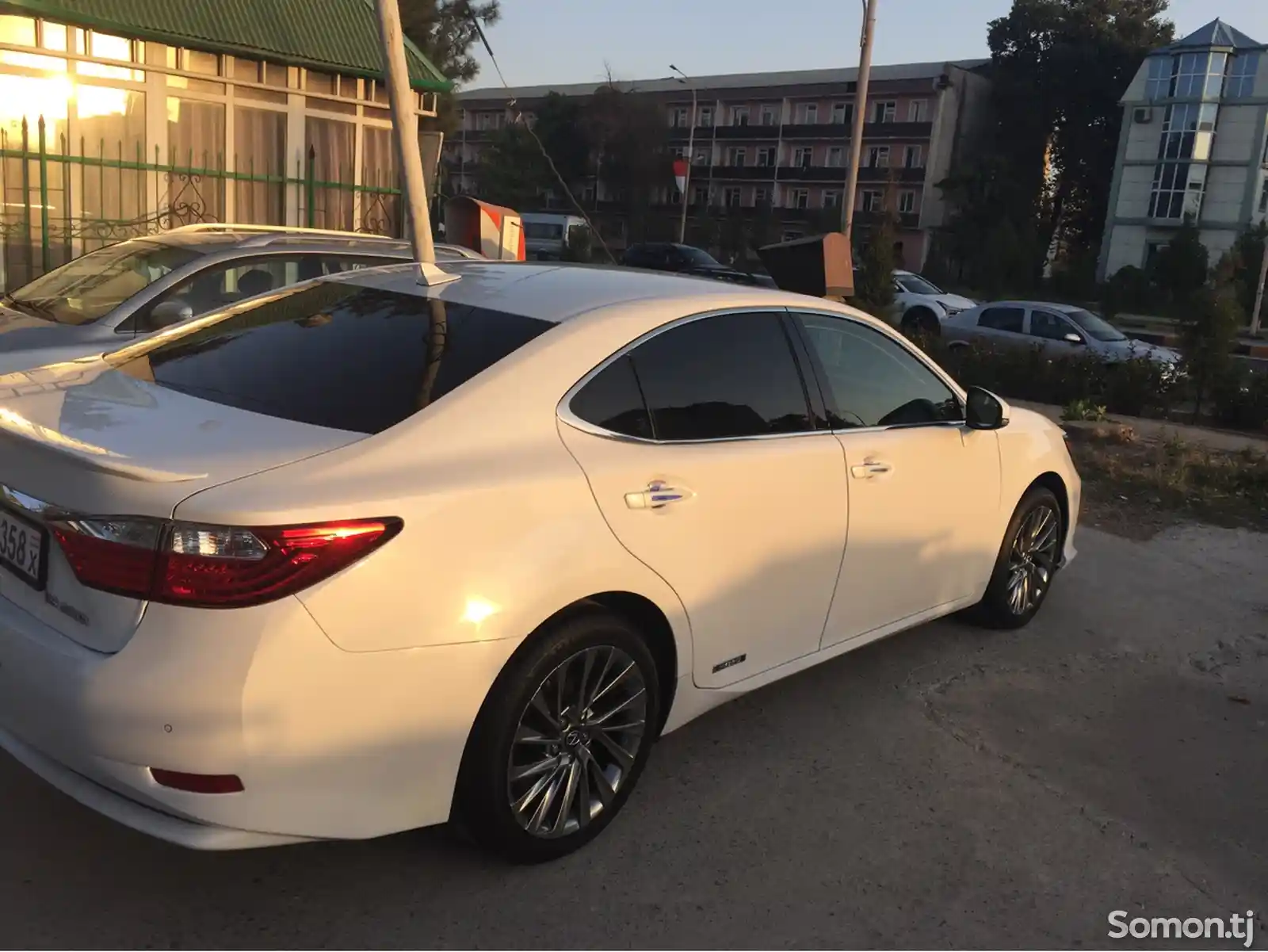 Lexus ES series, 2014-1