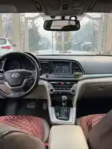 Hyundai Elantra, 2017-4