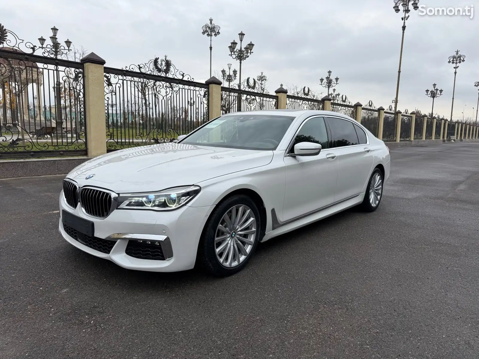 BMW 7 series, 2017-1