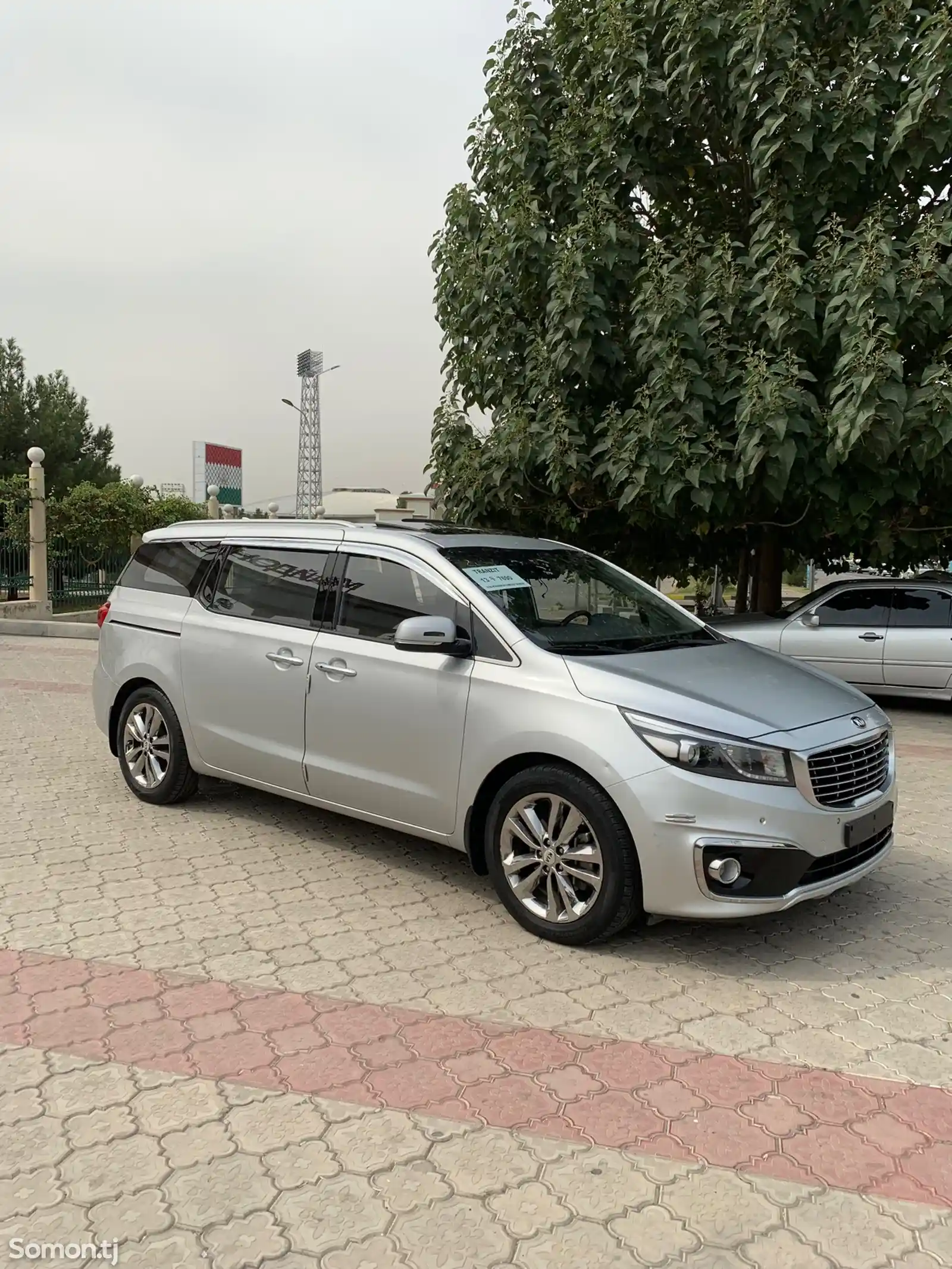 Kia Carnival, 2015-2