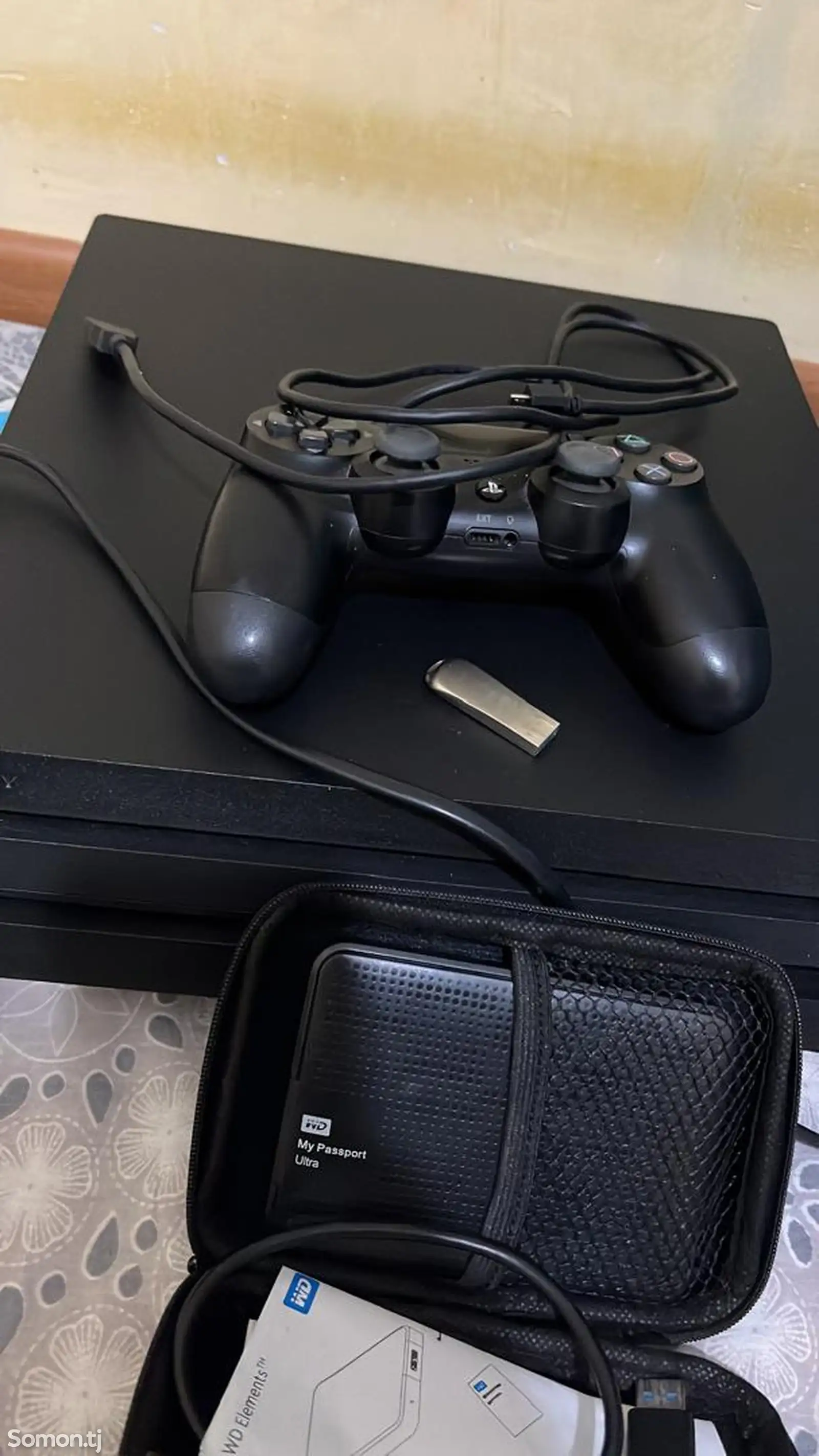 Игровая приставка PlayStation 4 pro 1tb