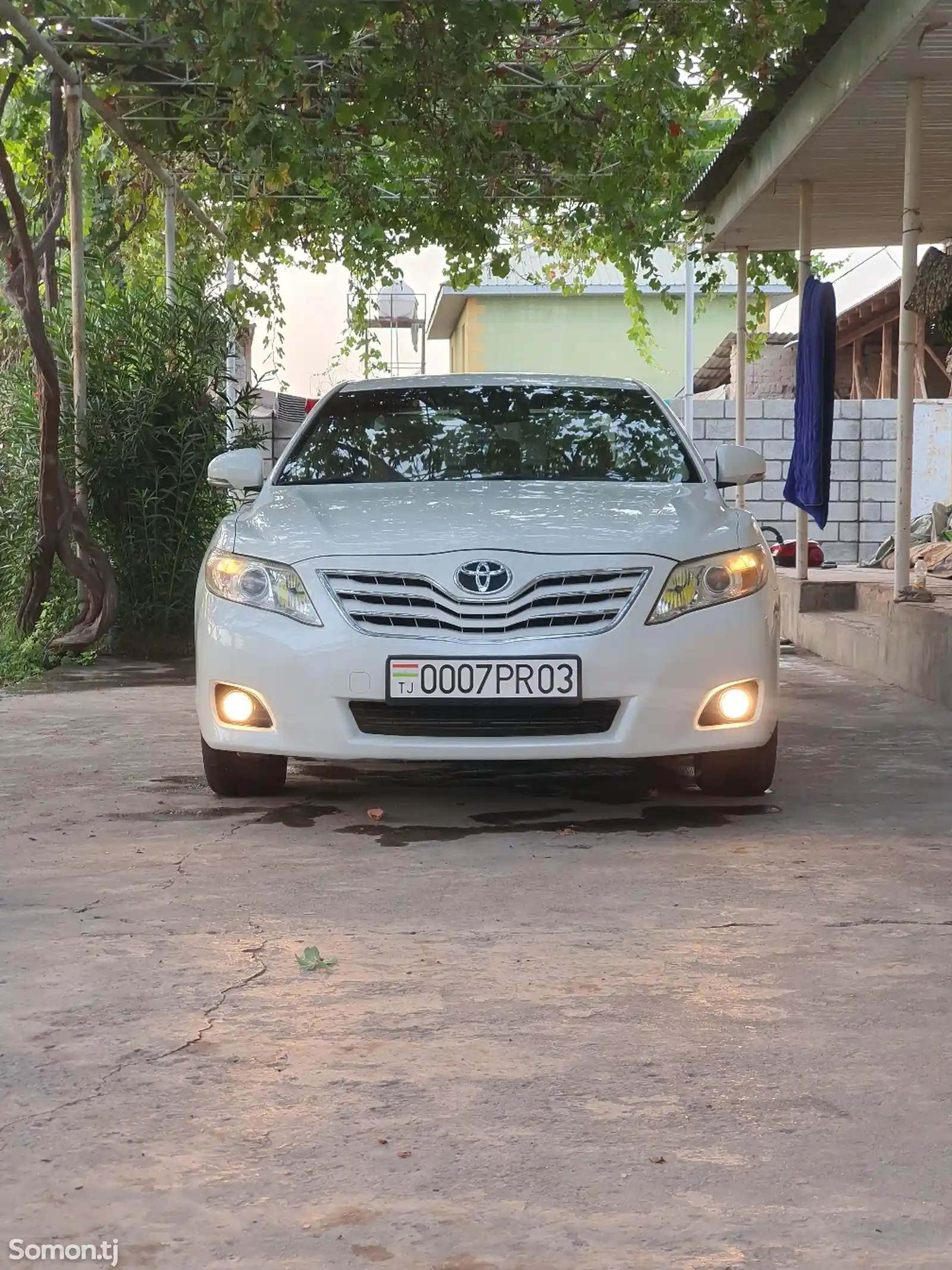 Toyota Camry, 2010-4