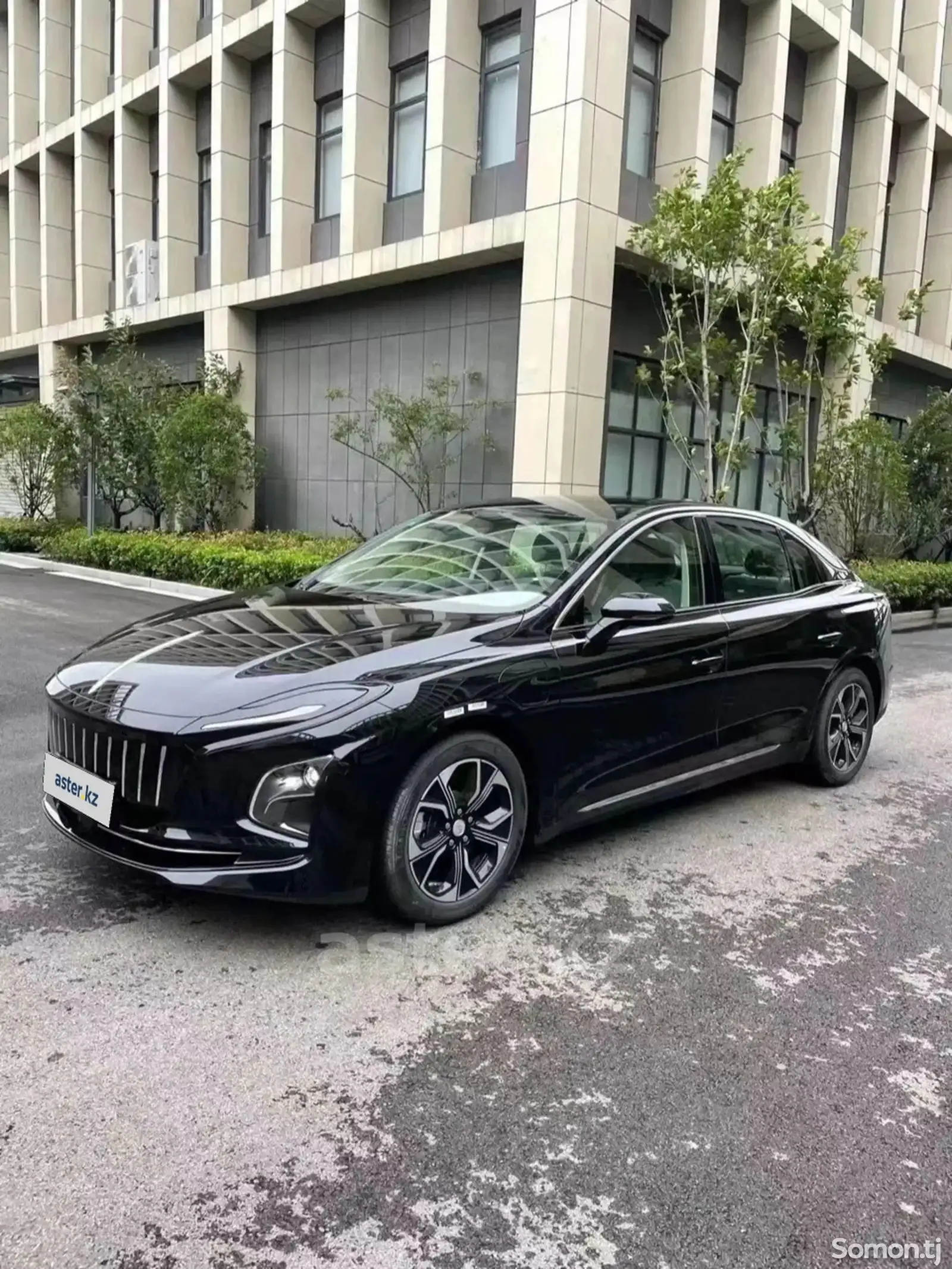 Hongqi E-QM5, 2024 на заказ-9