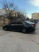 Toyota Camry, 2018-3