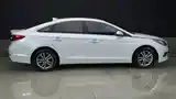 Hyundai Sonata, 2015-7