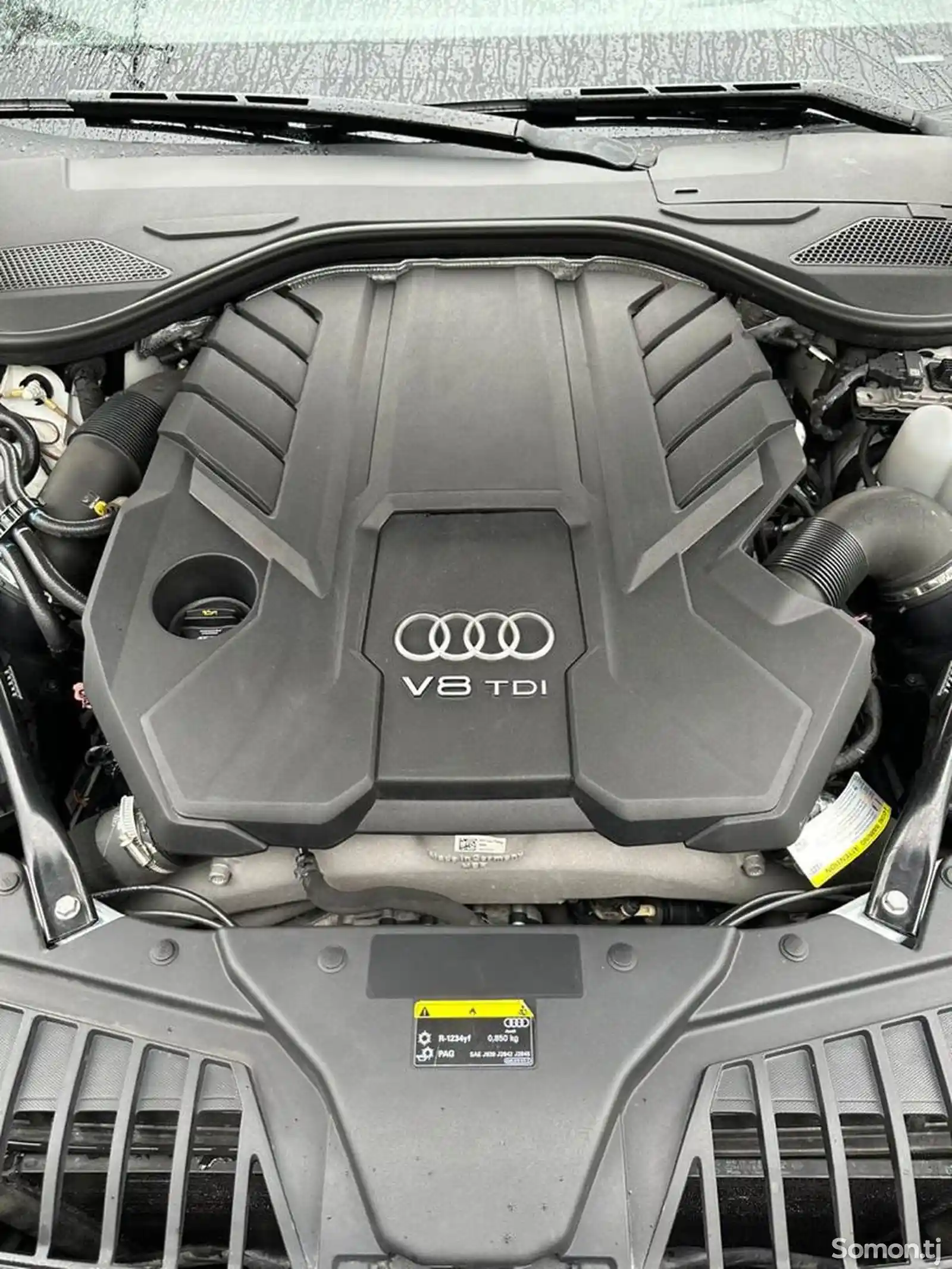 Audi A8, 2021-11