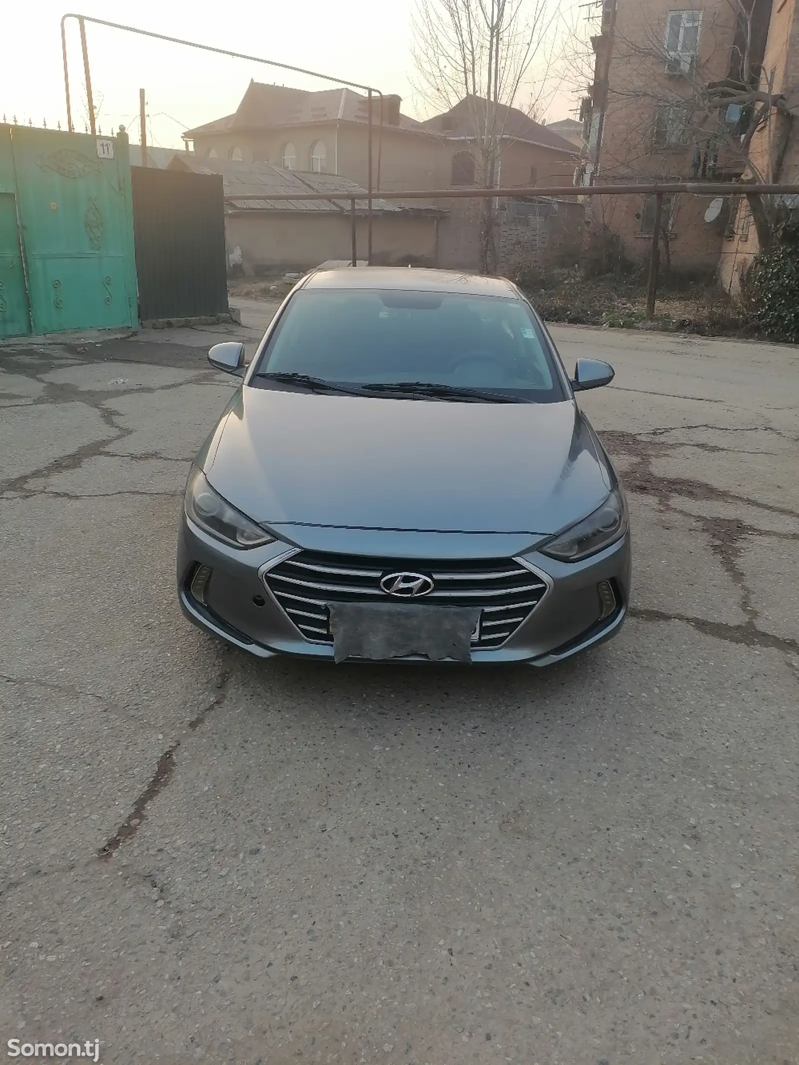 Hyundai Elantra, 2017-1