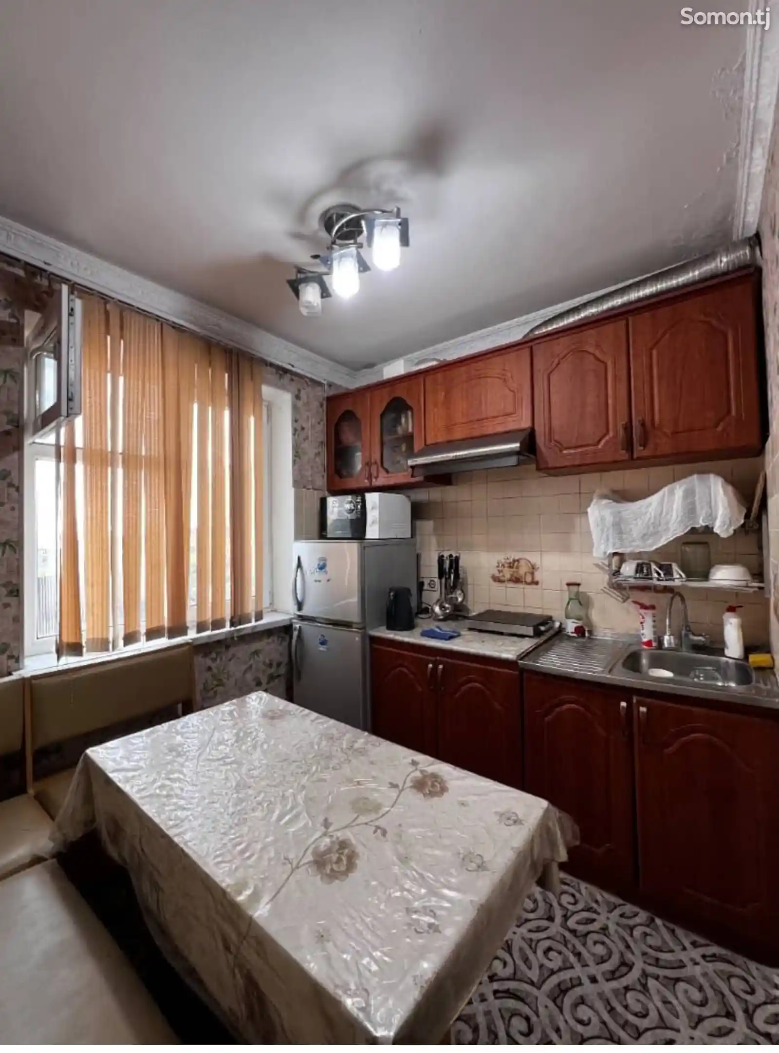 3-комн. квартира, 2 этаж, 50м², 33 мкр-6