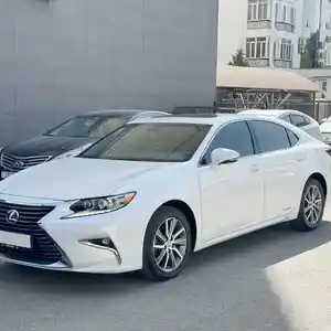 Lexus ES series, 2016