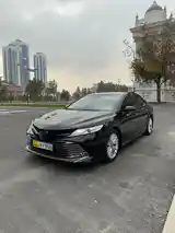 Toyota Camry, 2018-9