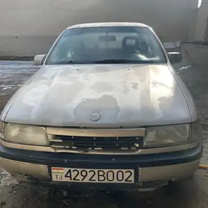 Opel Vectra A, 1989