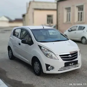 Chevrolet Spark, 2012