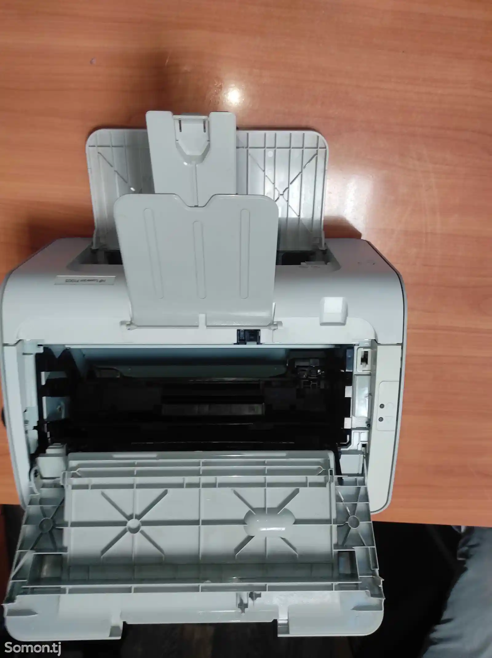 Принтер черно белый HP P1008-4
