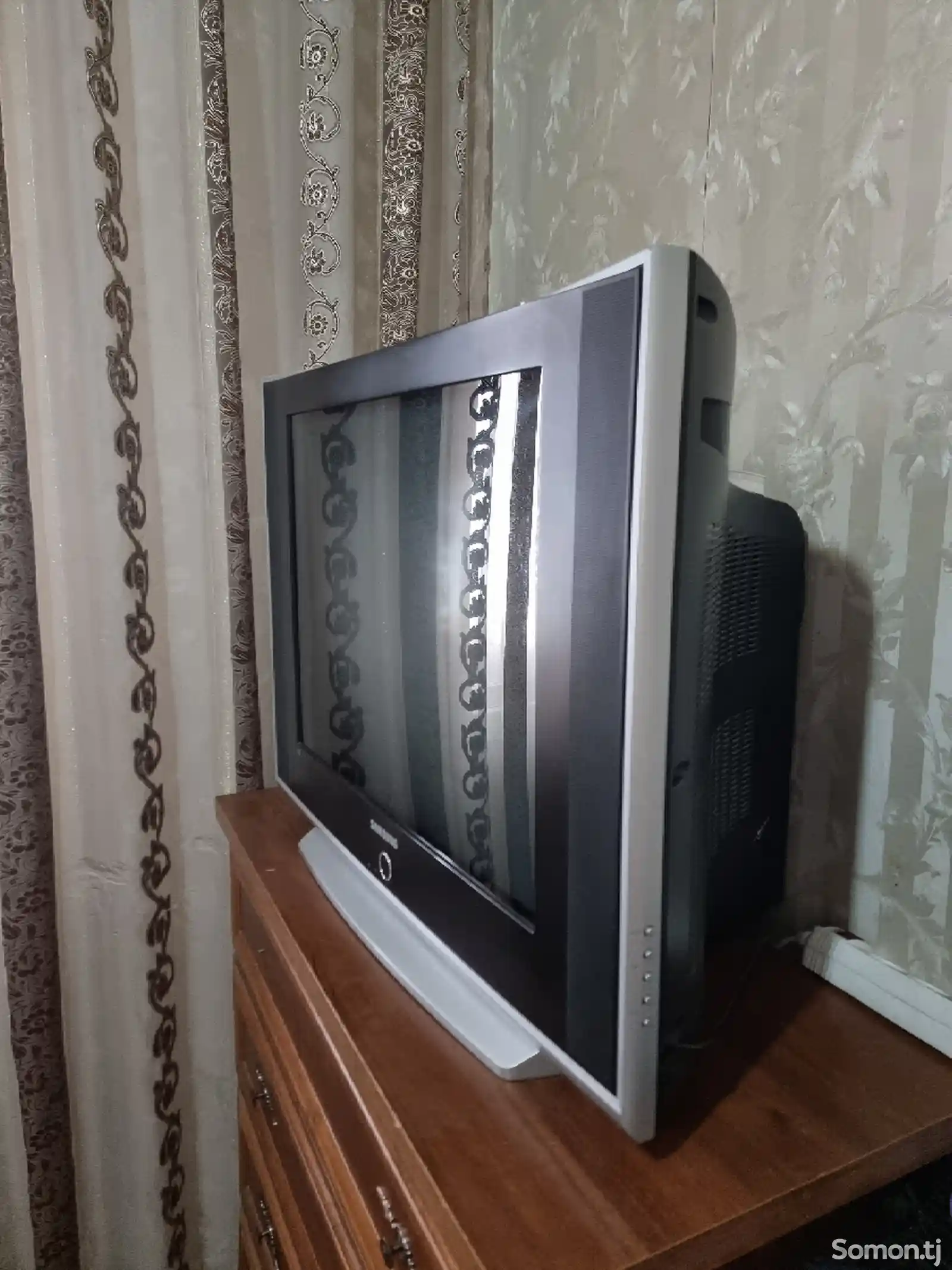 Телевизор Samsung-3