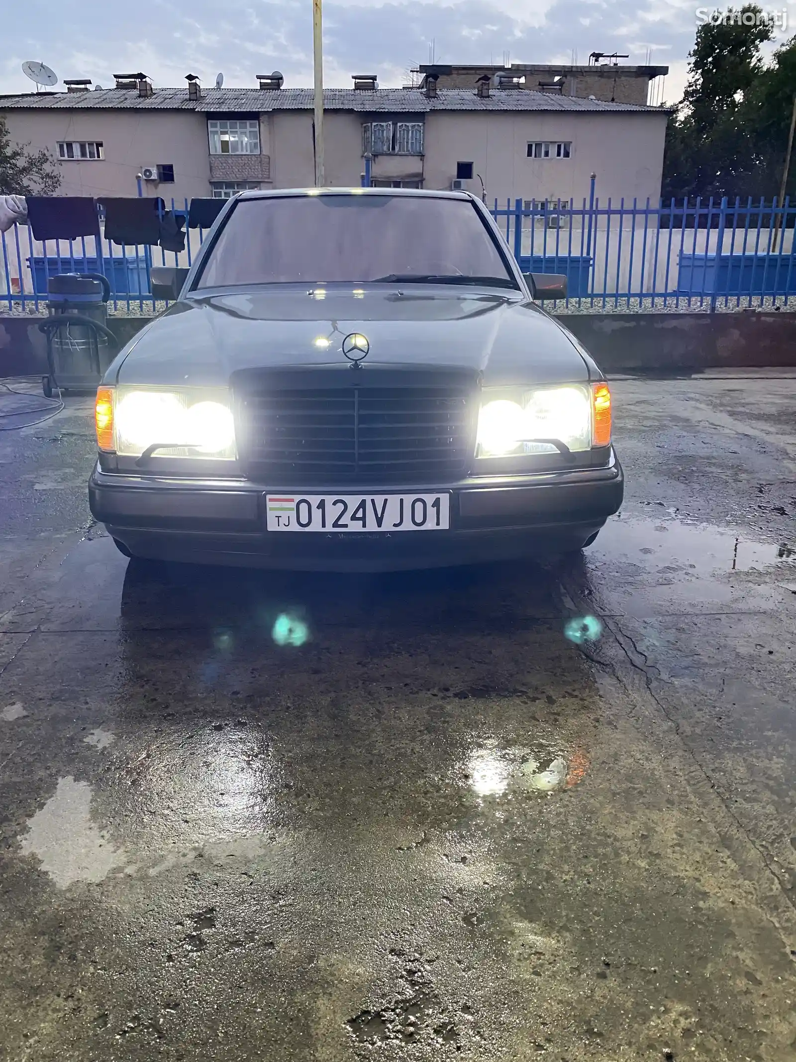 Mercedes-Benz W124, 1989-2