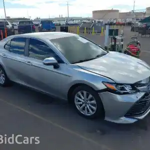 Toyota Camry, 2018