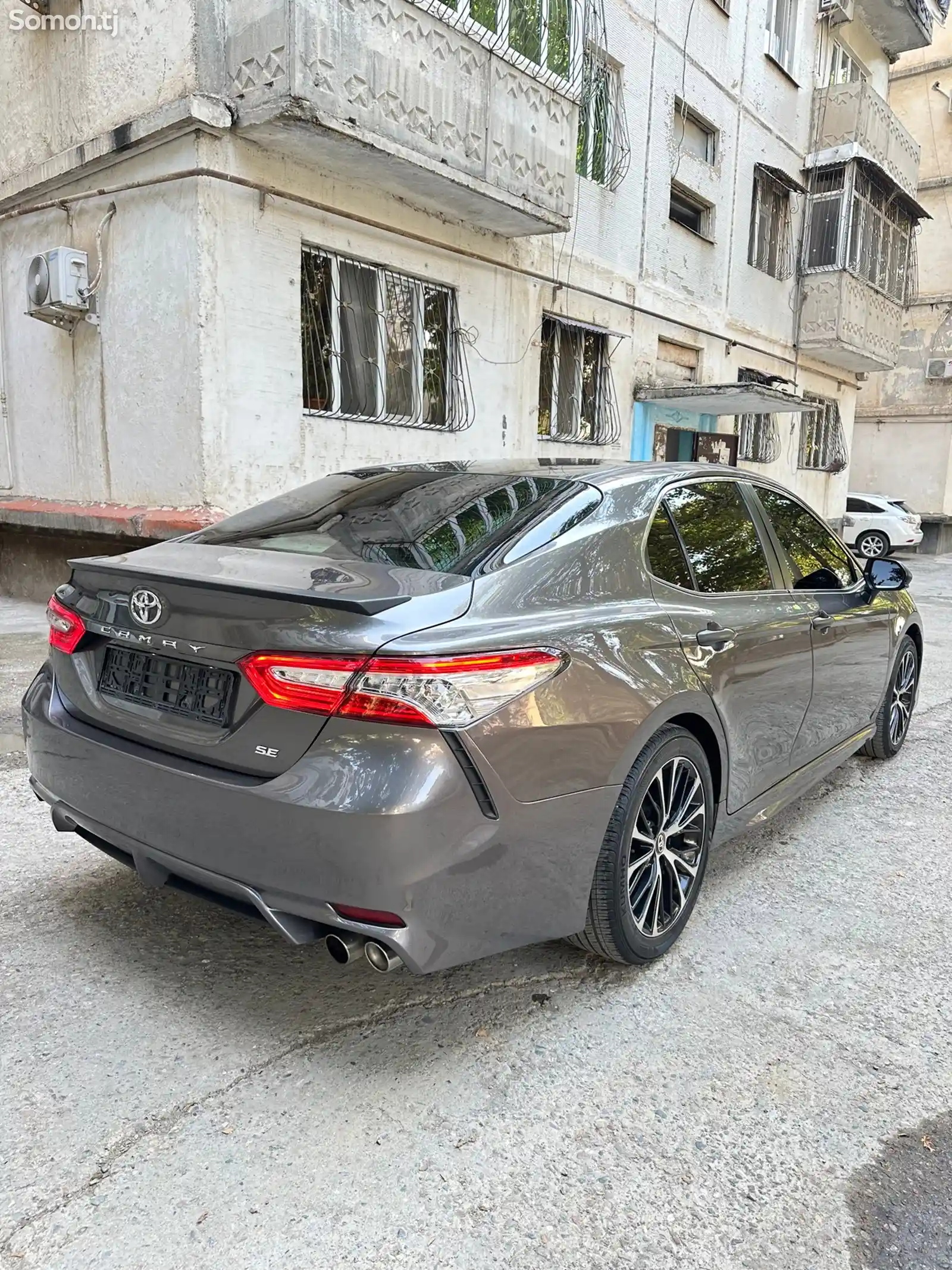 Toyota Camry, 2018-6