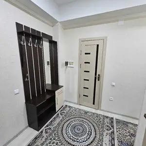 2-комн. квартира, 7 этаж, 60м², 18мкр