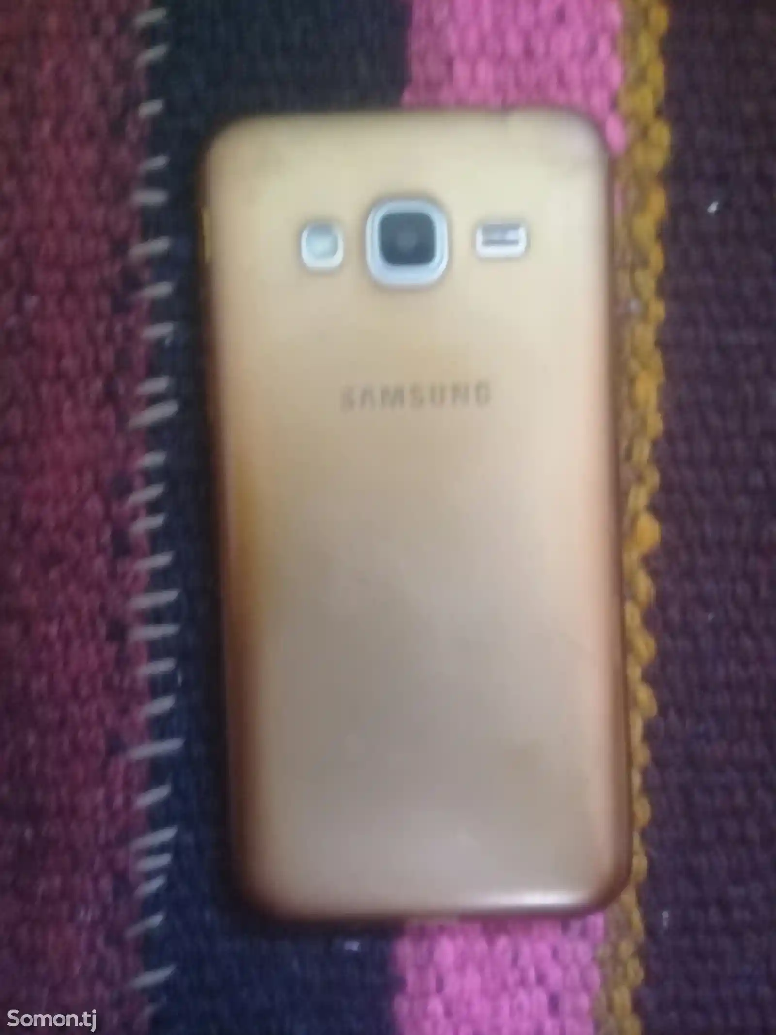 Samsung Galaxy J3-2