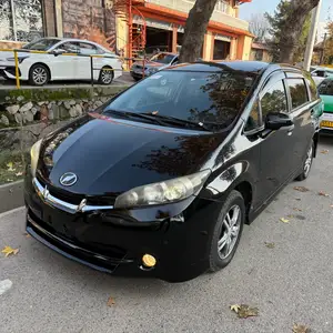 Toyota Wish, 2014