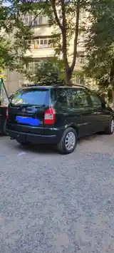 Opel Zafira, 2003-2