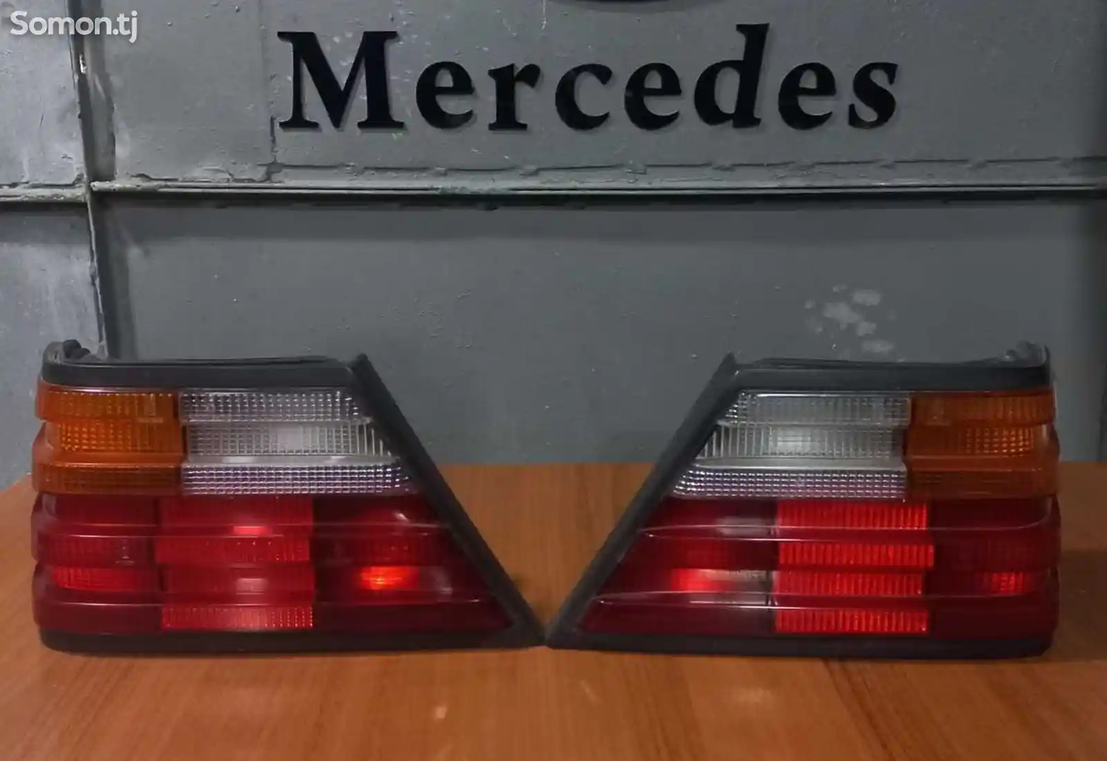 Задние фары для Mercedes Benz w 124