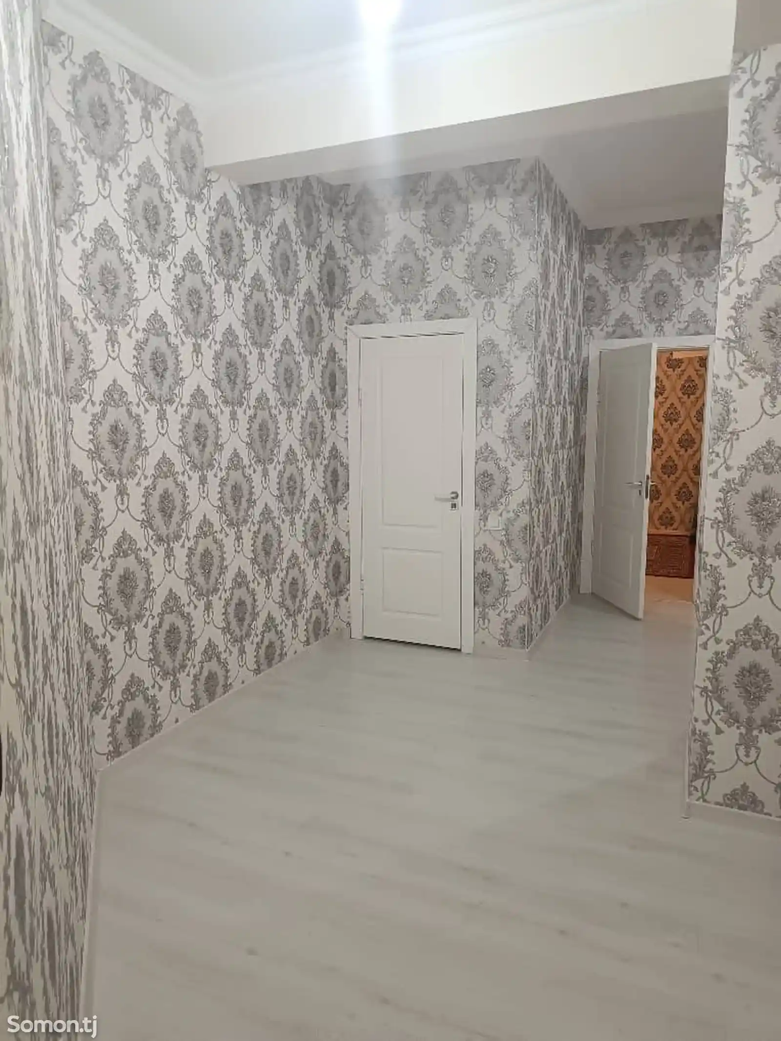 2-комн. квартира, 1 этаж, 80м², И Сомони-1