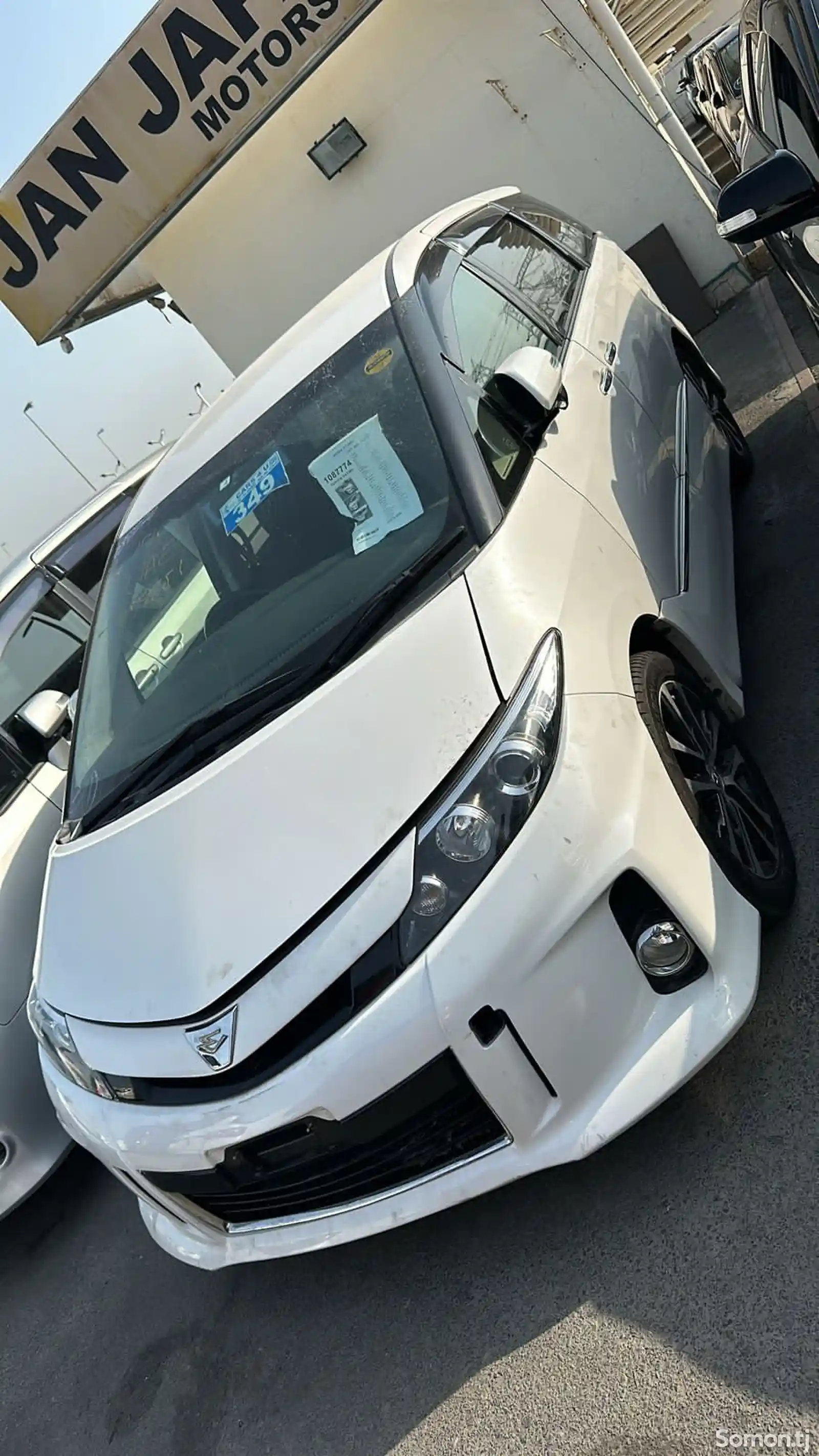 Toyota Estima, 2014-1