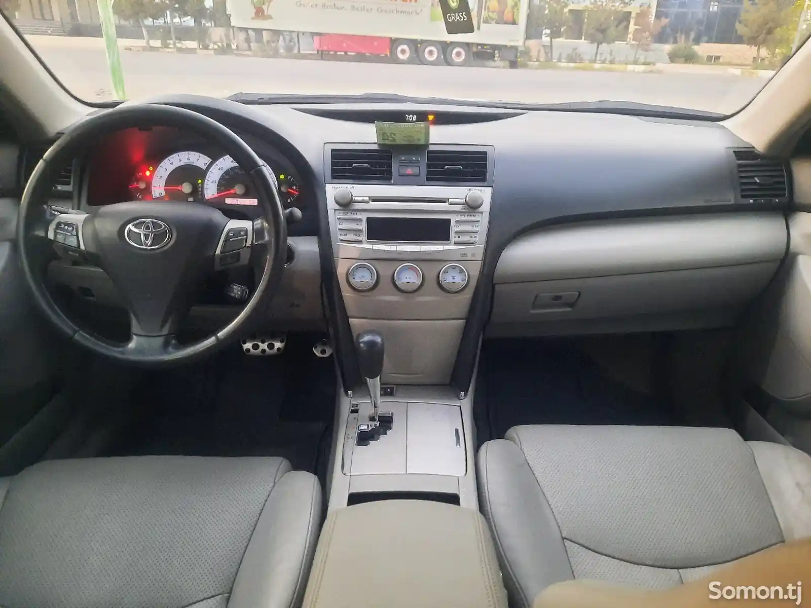 Toyota Camry, 2011-7