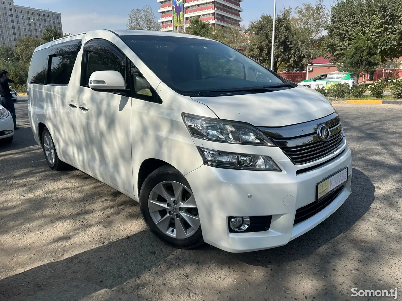 Toyota Vellfire, 2014-2